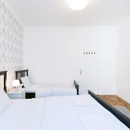 Krakovska - Wenceslas Square Apartment Prague